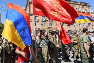 Жозеп Боррель - ЕС призвал стороны конфликта в Нагорном Карабахе прекратить боевые действия - aif.ru - Армения - Азербайджан - Нагорный Карабах