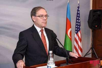 Посол США: готовы помочь сторонам достичь мирного урегулирования - aze.az - США - Армения - Азербайджан