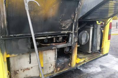 Во Львове спасатели оперативно ликвидировали пожар в пассажирскому автобусе: фото - newsone.ua - Украина - Киев - Львов