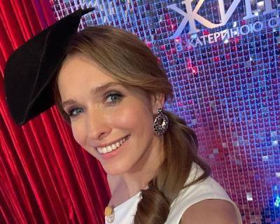 Екатерина Осадчая - Катя Осадчая - Катя Осадчая трогательно поздравила сына с 18-летием: семейное фото - skuke.net