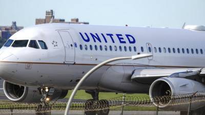 United Airlines удалось достичь соглашения с профсоюзом о недопущении увольнения 2850 пилотов - golos-ameriki.ru