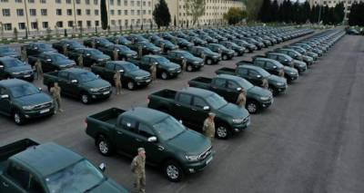 Ираклий Гарибашвили - Автопарк Сил обороны Грузии пополнился 160 пикапами FORD Ranger - sputnik-georgia.ru - Грузия - Тбилиси