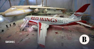 Виктор Вексельберг - ssj100 - Red Wings хочет создать транзитный хаб в Екатеринбурге с самолетами SSJ100 - vedomosti.ru - Россия - Екатеринбург - Турция