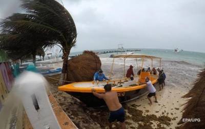 Шторм Нана усилился до урагана у берегов Центральной Америки - korrespondent.net - США - Белиз - Америка
