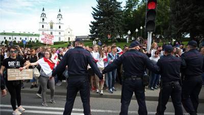 Александр Лукашенко - Лукашенко обвинил четыре страны в управлении протестами в Белоруссии - iz.ru - Россия - Украина - Белоруссия - Польша - Литва - Чехия - Минск