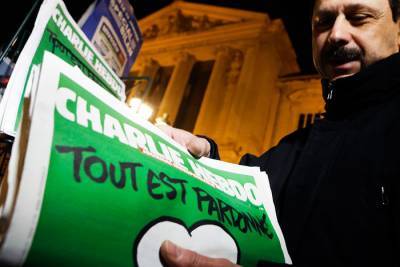 Charlie Hebdo - Иранский МИД осудил перевыпуск карикатур на Мухаммеда в Charlie Hebdo - gazeta.ru - Франция - Париж - Иран - Тегеран