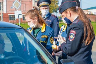 В Ивановской области водители получили от детей Яблочки безопасности - mkivanovo.ru - Ивановская обл.