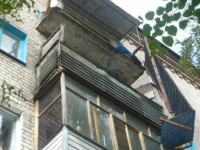 Денис Четырбок - Депутаты разрешили петербуржцам не демонтировать остекление балконов, которое было проведено до 2020 года - rosbalt.ru