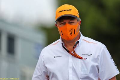 Фернандо Алонсо - Зак Браун - В McLaren хотят побеждать не только в Формуле 1 - f1news.ru