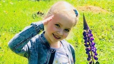 Алла Пугачева - Элизабет Галкина - Елизавета Галкина - «Пугачевочка в балахоне»: Лиза Галкина в точности повторила знаменитый образ Примадонны - 5-tv.ru