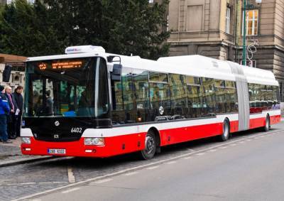 Зденек Гржиб - Прага отложила перевод всех автобусных остановок в режим «по требованию» - vinegret.cz - Чехия - Прага