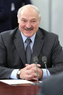 Александр Лукашенко - Die Welt: Александр Лукашенко не будет включен в санкционный список ЕС - znak.com - Италия - Белоруссия - Германия - Франция - Эстония - Париж - Берлин - Литва - Минск - Латвия