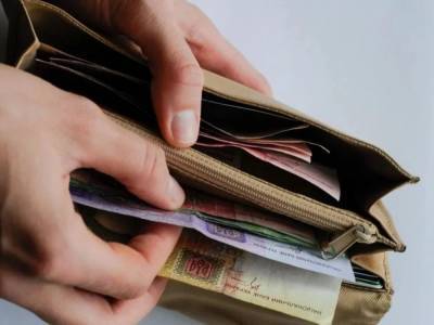 Андрей Новак - Средняя зарплата в Украине выросла на показатель инфляции – экономист - golos.ua - Украина