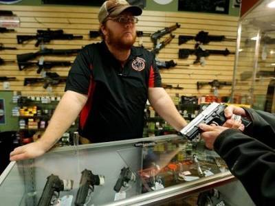 В США из-за массовых беспорядков рекордно выросли продажи оружия, — Financial Times - enovosty.com - США