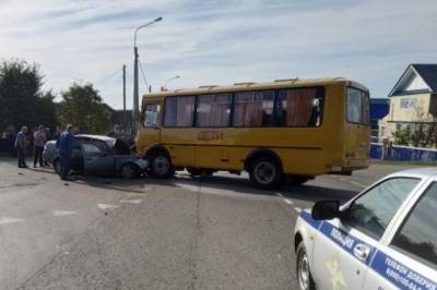 В Чувашии умерла девочка, пострадавшая в ДТП со школьным автобусом - aif.ru - респ. Чувашия - Козьмодемьянск