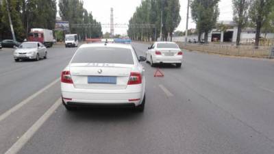 В Воронеже автомобиль сбил женщин с ребенком на пешеходном переходе - iz.ru - Воронеж
