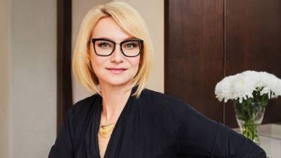 Ирина Шейк - Эвелина Хромченко - «Вчерашний писк!» — Хромченко назвала главный модный антитренд лета-2020 - 5-tv.ru