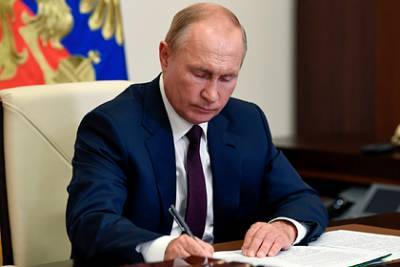 Владимир Путин - Путин раскритиковал ситуацию с мусором в российском регионе - lenta.ru - Россия - Калужская обл.