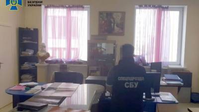 Под вывеской турфирмы: СБУ разоблачила дельцов, которые подделывали паспорта граждан Евросоюза - ru.espreso.tv - Украина - Хмельницкая обл. - Черновицкая обл.