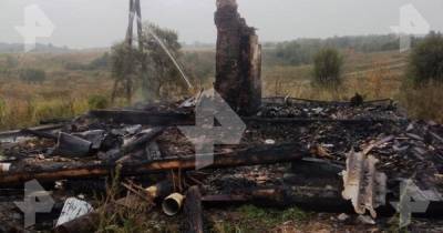 При пожаре в Новосибирской области погибли 2 человека - ren.tv - Новосибирская обл. - район Искитимский