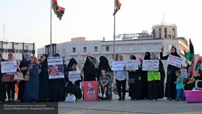 Сейф Аль-Ислам - Муаммар Каддафи - В Триполи прошел массовый митинг в поддержку узников "Митиги" - inforeactor.ru - Ливия - Триполи
