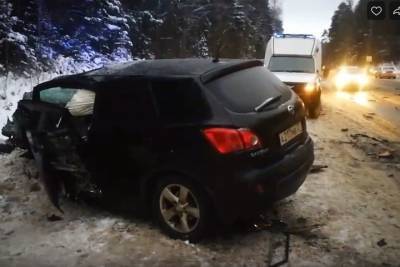 У кого праздник, а у кого горе: 31 декабря в Ивановской области произошло смертельное ДТП - mkivanovo.ru - Иваново - Ивановская обл.