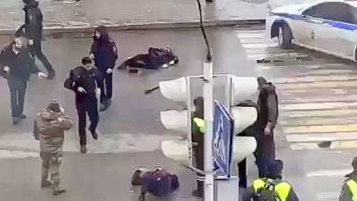 Опубликовано видео нападения на полицейских в Чечне - readovka.ru - респ. Чечня
