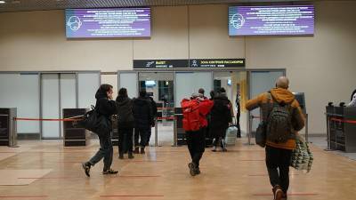 Более 100 рейсов задержали или отменили в аэропортах Москвы - iz.ru - Москва - Израиль