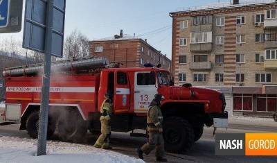 Пожарные спасли пятерых человек из горящей квартиры на Червишевском тракте - nashgorod.ru - Тюмень - Тюменская обл.