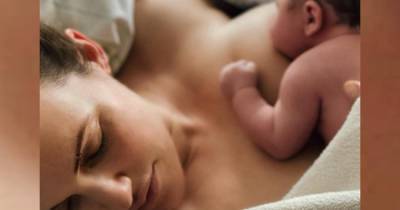 Мерьем Узерли - Звезда сериала "Великолепный век" показала фото новорожденной дочери - ren.tv