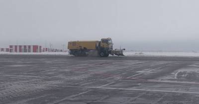 Аэропорт Краснодара приостановил прием рейсов из-за снегопада - ren.tv - Анапа - Краснодар - Минеральные Воды