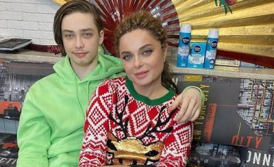Наталья Королева - Сергей Глушко - Архип Глушко - Мама одобрила: 18-летний сын Королевой встречается с танцовщицей на шесте - bloknot.ru