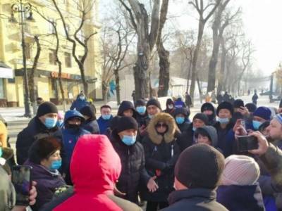 В Казахстане массовые протесты на фоне парламентских выборов - lenta.ua - Казахстан - Алма-Ата