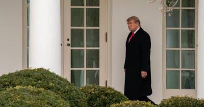 Дональд Трамп - Трамп пытается надавить на сенаторов, чтобы избежать импичмента - ren.tv - США - Washington