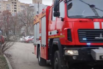 Спасатели подняты по тревоге: пожар в многоэтажке, жильцов эвакуировали - ukrainianwall.com - Киев