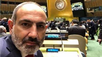 Владимир Путин - Никол Пашинян - Ильхам Алиев - Пашинян проскочил в аэропорт Еревана за 10 минут до начала акции протеста - 5-tv.ru - Москва - Армения - Азербайджан - Ереван