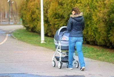 Ловкость рук и детская коляска: в Петербурге воровки обчистили спортмагазин на 1,6 млн рублей - online47.ru - Санкт-Петербург - р-н Приморский