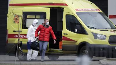 Оперштаб: уровень заболеваемости ковидом в России снизился на 12% - vesti.ru - Москва
