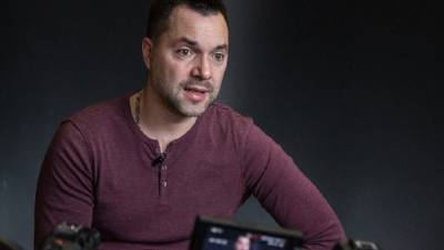 Владимир Путин - Алексей Арестович - Арестович рассказал о «золотом мосте» для Путина на Донбассе - sharij.net