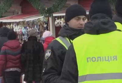 "Блуждала по городу в поисках мамы": в Одессе заметили маленькую девочку без куртки, фото - odessa.politeka.net - Одесса