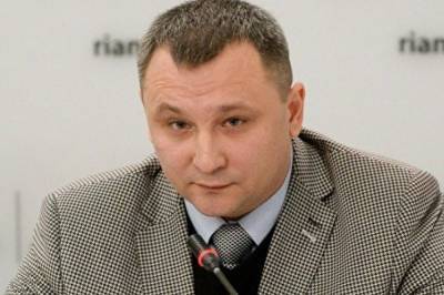 Сергей Кравченко - Россия при наличии собственных вакцин от коронавируса дает своему народу право выбора, чем прививаться, - Кравченко - newsone.ua