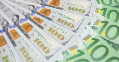 Доллар и евро дешевеют и их роста в ближайшее время аналитики не прогнозируют - delo.ua - США