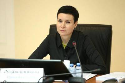 Ирина Рукавишникова - Рукавишникова поддержала предложение лишать водителей прав за три грубых нарушения - argumenti.ru