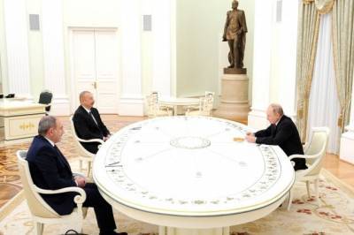 Владимир Путин - Никол Пашинян - Ильхам Алиев - Путин, Алиев и Пашинян подписали соглашение о развитии Нагорного Карабаха - aif.ru - Азербайджан - Нагорный Карабах