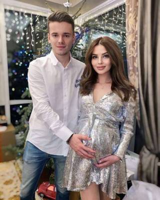 Арсений Шульгин - Семья Валерии показала первые фото новорожденной внучки певицы и назвала ее необычное имя - skuke.net