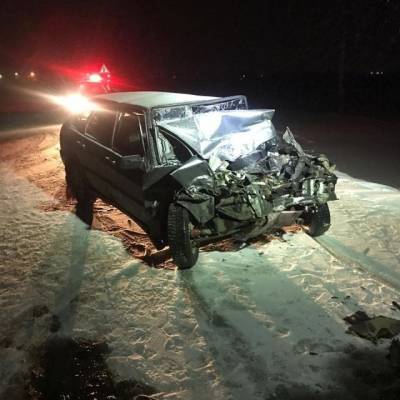 В Кузбассе грузовик смял легковое авто, водитель получил тяжёлые травмы - gazeta.a42.ru - Кемерово
