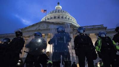 Дональд Трамп - Джо Байден - ФБР пугает вооруженными протестами в 50 штатах - anna-news.info - США - Вашингтон