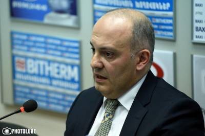 Владимир Путин - Никол Пашинян - Давид Тоноян - Ильхам Алиев - Бывший глава СНБ Армении рассказал об «организационном хаосе» в дни войны - eadaily.com - Азербайджан