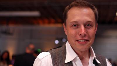 Илон Маск - Джефф Безосу - Маск уступил Безосу лидерство в рейтинге Forbes - riafan.ru - Москва - США