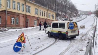 На пути к аэропорту Владивостока столкнулись 11 автомобилей — видео - 5-tv.ru - Сочи - Краснодарский край - Челябинская обл. - Югра - Владивосток